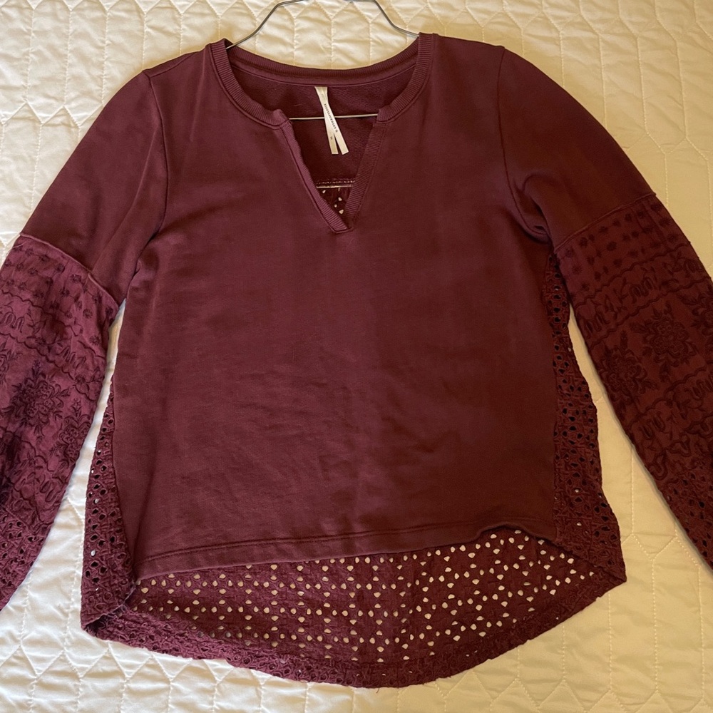 Anthropologie Plum Eyelet V Neck Balloon Sleeve Sweater Size XS - Picture 4 of 9